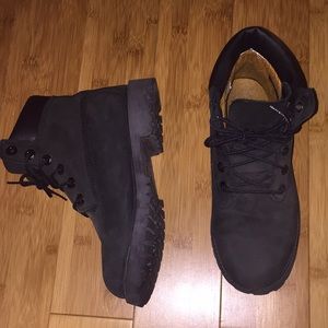 Black Timbs
